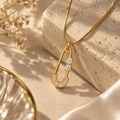 Safira Pin Necklace