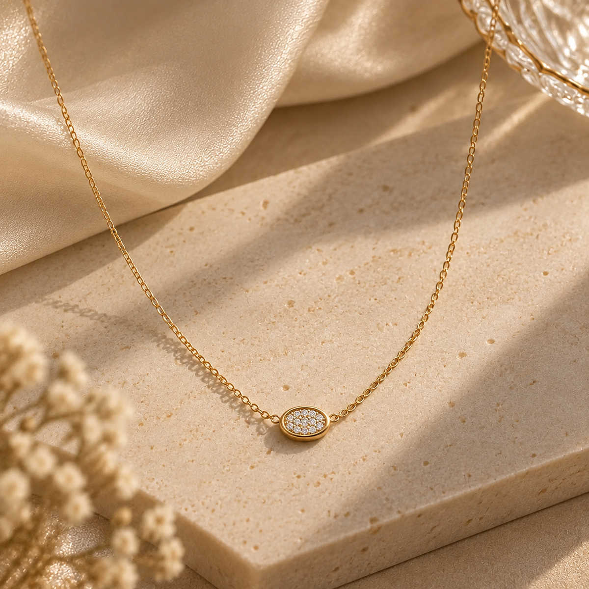 Élan Oval Necklace